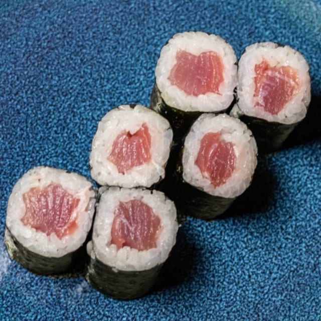 Tuna Roll.