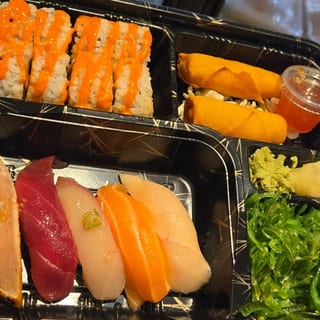 (L) Sushi Combo/Classic