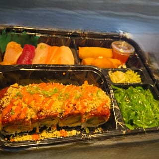 (L) Sushi Combo/Signature